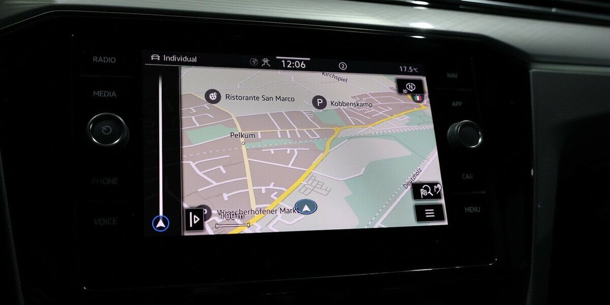 VW Passat Variant GTE DSG IQ BUSINESS R-LINE SPORT 86.000 km 23.991 &euro; Hamm 59077