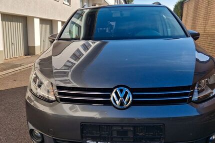 VW Touran 214.051 km 6.690 &euro; Münster 48151