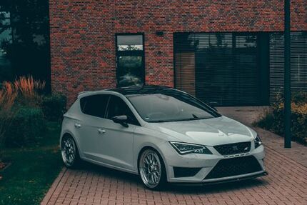 Seat Leon 121.404 km 20.500 &euro; Selm 59379
