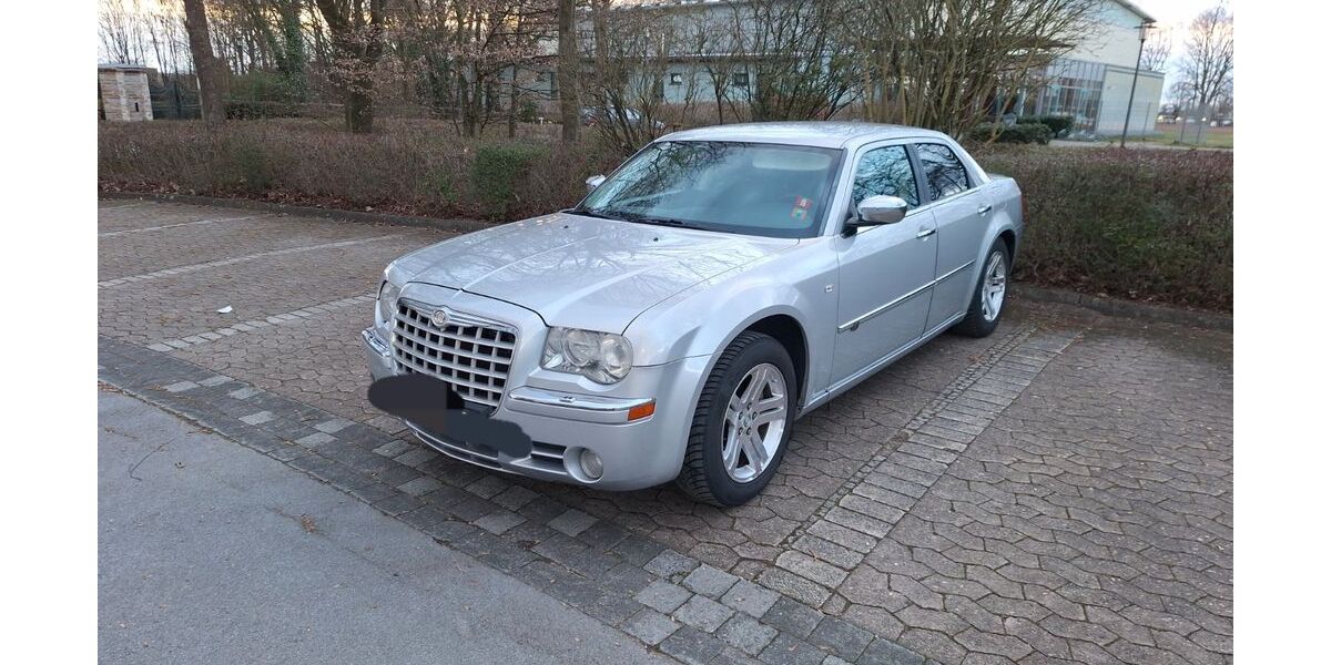 Chrysler 300C 263.300 km 4.990 &euro; Hamm 59071