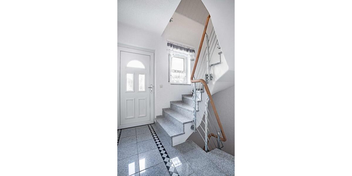 Doppelhaushälfte Soest - 8 Zimmer, 205 m&sup2;, 410.000&euro; | Angebot:26047449