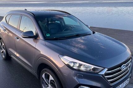 Hyundai TUCSON 168.000 km 14.900 &euro; Langenberg 33449