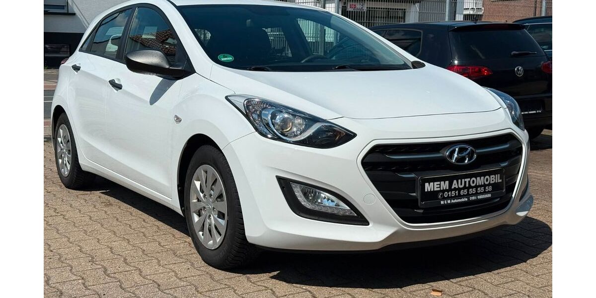 Hyundai i30 107.000 km 7.850 &euro; Hamm 59077