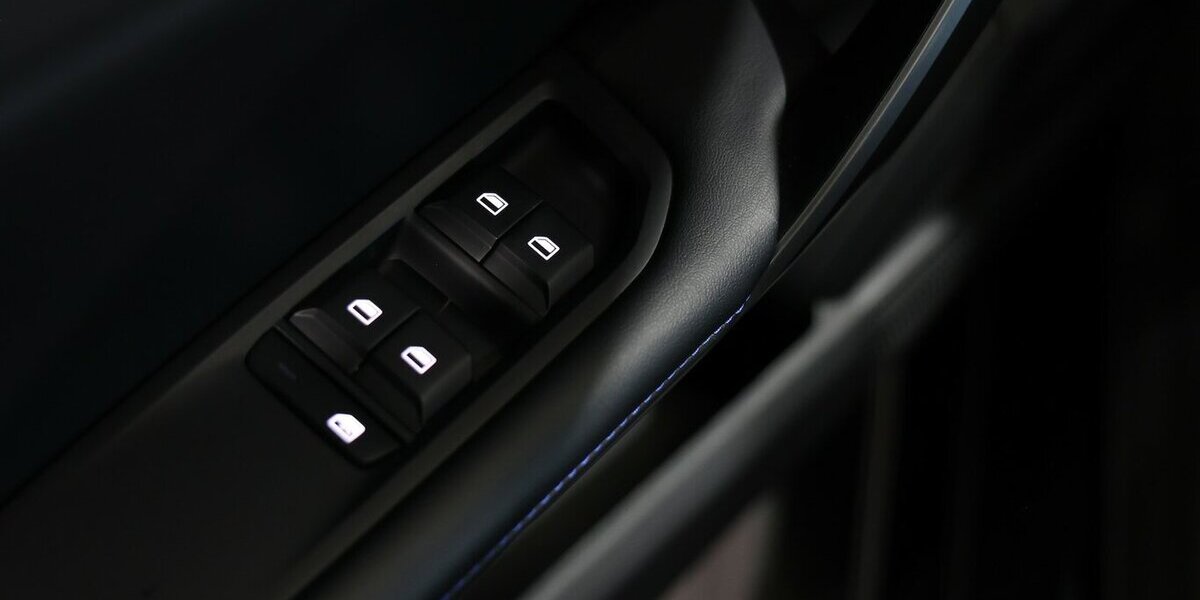 MG 4 ELECTRIC BLACK VIRTUAL, ACC+SPURHALTE, APPLE 40.000 km 17.777 &euro; Hamm 59077