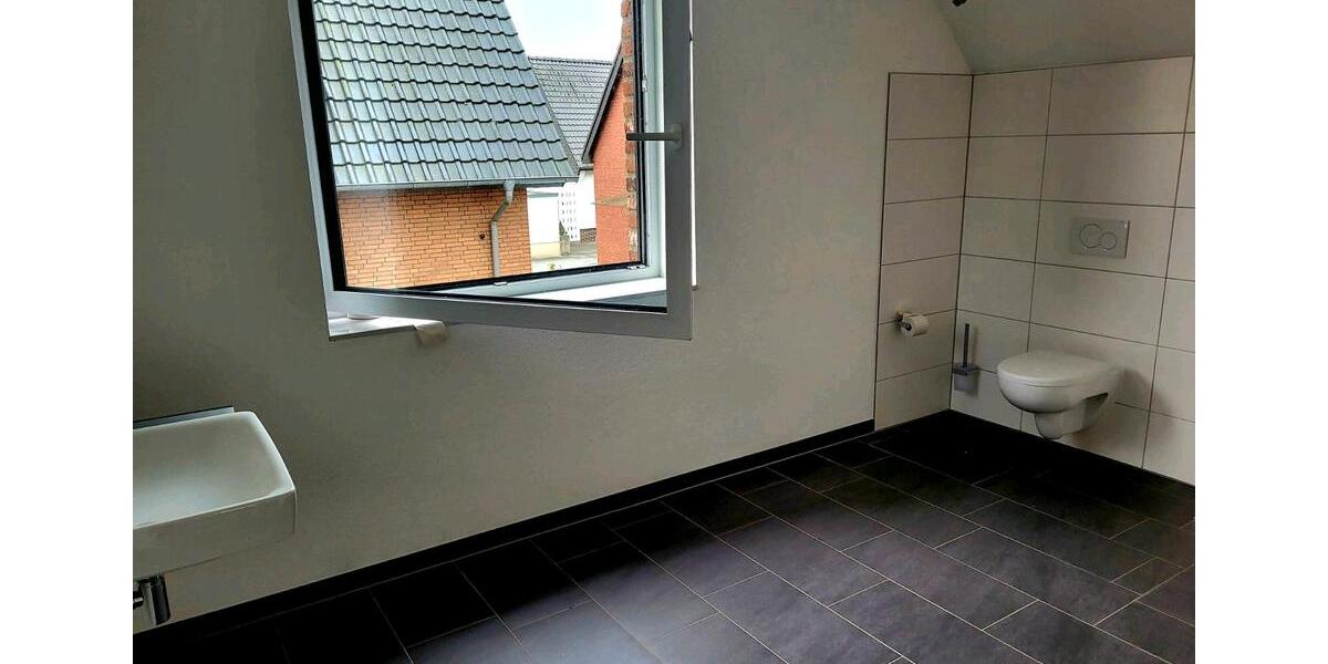 Dachgeschoßwohnung Langenberg - 2 Zimmer, 93 m&sup2;, 950&euro; | Angebot:25131174