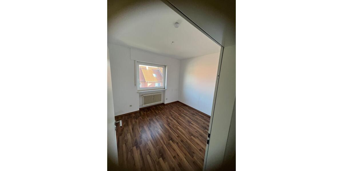 Etagenwohnung Beelen - 3 Zimmer, 89 m&sup2;, 900&euro; | Angebot:25947621