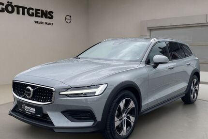 Volvo V60 Cross Country 22.820 km 43.290 &euro; Soest 59494
