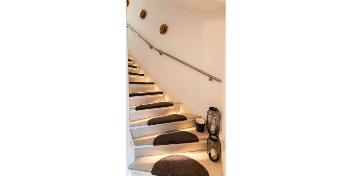 Modernisiertes Reihenhaus mit Wellnessbad, Gäste-WC, Keller & 248 m² Grundstück - Reihenmittelhaus Bönen | Angebot:27298689