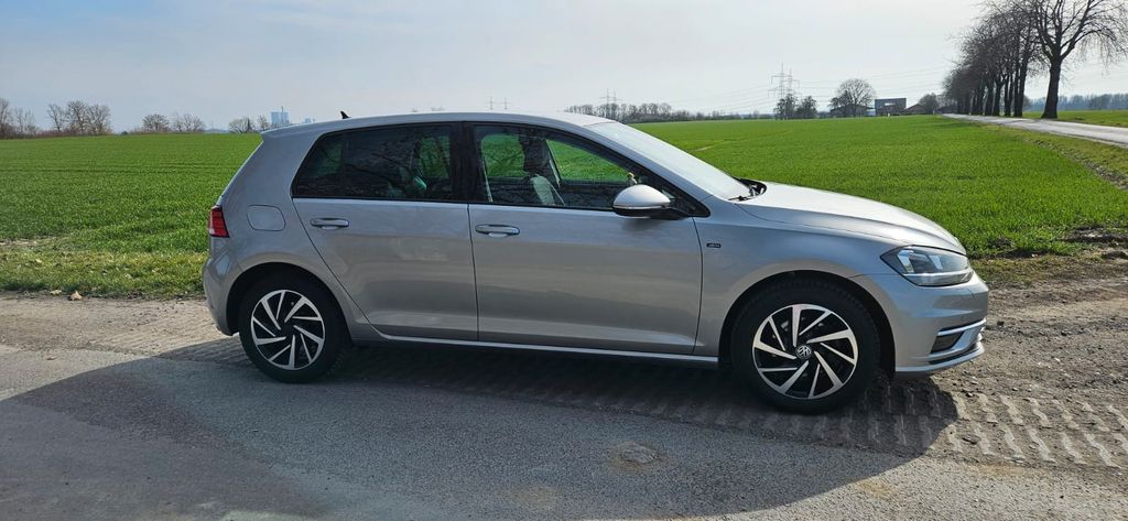 VW Golf 69.800 km 16.600 &euro; Hamm 59071