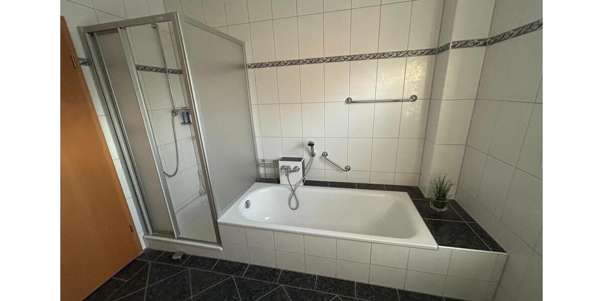 Dachgeschoßwohnung Welver - 3 Zimmer, 110 m&sup2;, 880&euro; | Angebot:24640537