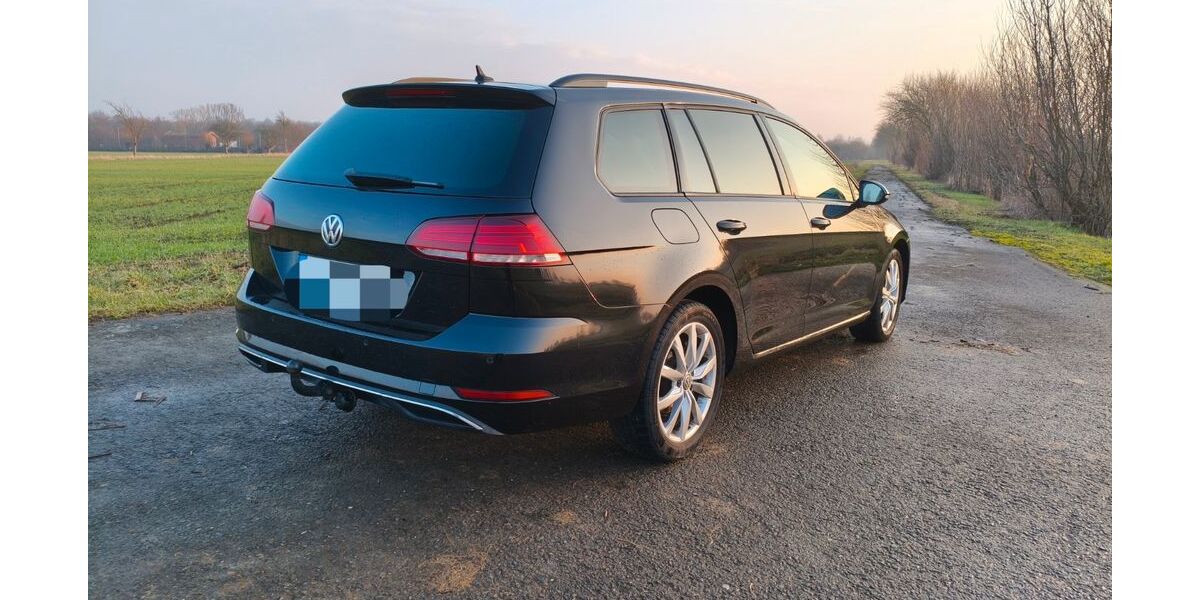 VW Golf 96.000 km 12.500 &euro; Welver 59514