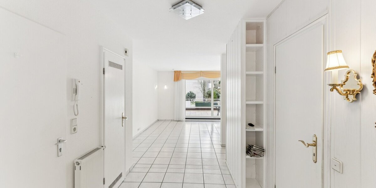 RESERVIERT - Sofort frei: Gepflegte 2-Zimmer-Erdgeschosswohnung mit großem Balkon & Tiefgaragenstellplatz - Erdgeschoßwohnung Bad Sassendorf | Angebot:25851708