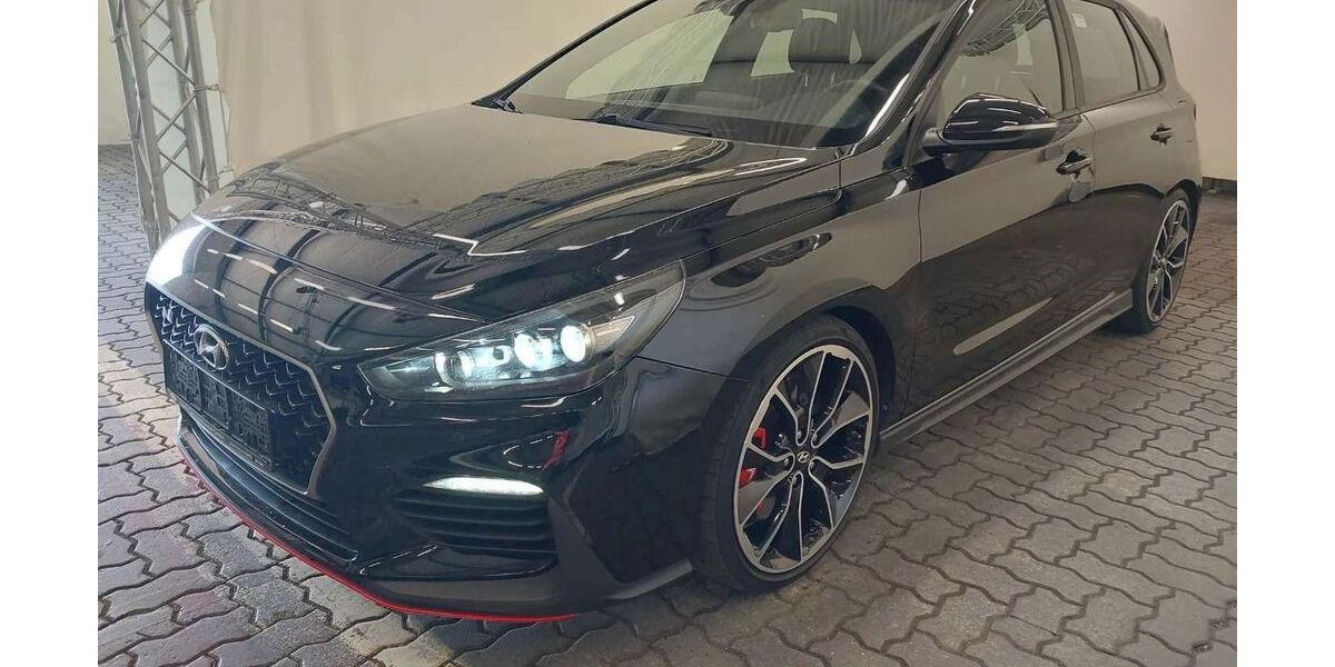 Hyundai i30 58.900 km 22.984 &euro; Hamm 59067