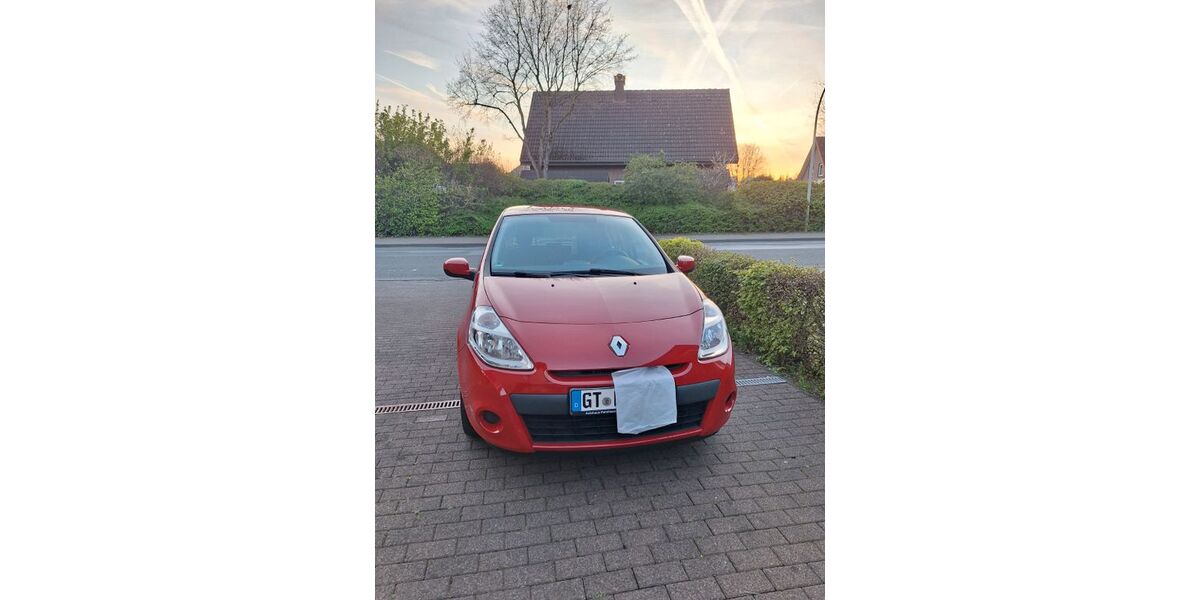 Renault Clio 114.000 km 3.150 &euro; Rheda-Wiedenbrück 33378