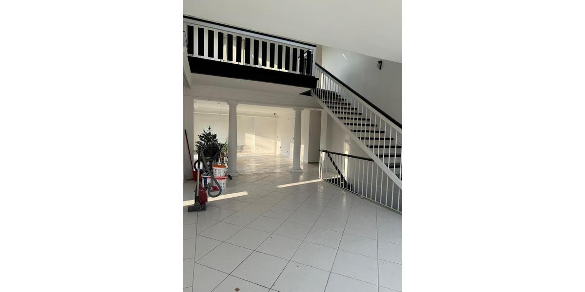 Doppelhaushälfte Soest - 6 Zimmer, 200 m&sup2;, 2.200&euro; | Angebot:25857396