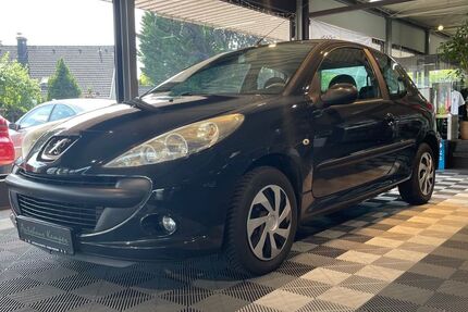 Peugeot 206 153.000 km 3.490 &euro; Hamm 59073