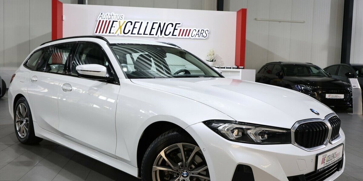 BMW 318d Touring SPORT SHADOW CURVED+NAV+KAMERA,LED 105.000 km 23.883 &euro; Hamm 59077