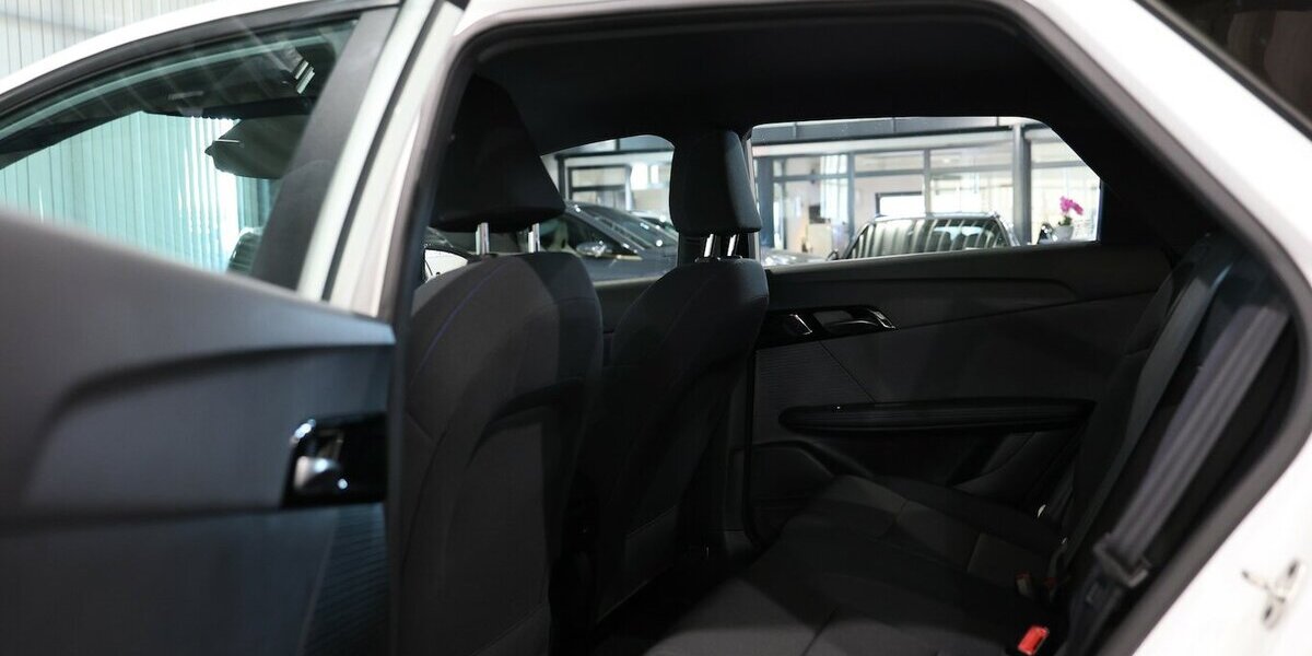 MG 4 ELECTRIC WHITE VIRTUAL, ACC+SPURHALTE, APPLE 50.000 km 17.555 &euro; Hamm 59077