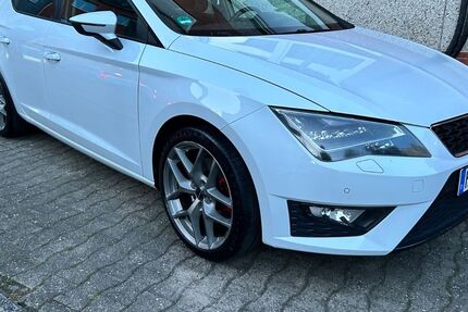 Seat Leon 115.000 km 12.399 &euro; Hamm 59065