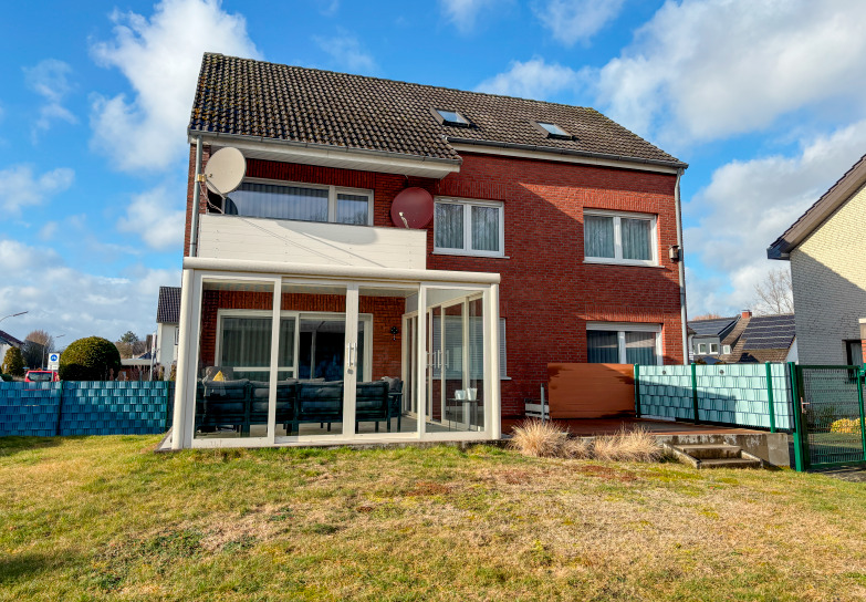 Mehrfamilienhaus, Wohnhaus Herzebrock-Clarholz Herzebrock - 7 Zimmer, 140 m&sup2;, 455.000&euro; | Angebot:26094477