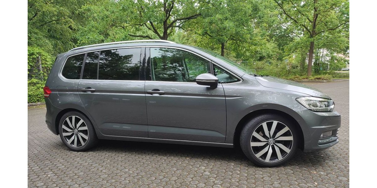 VW Touran 116.699 km 14.750 &euro; Hamm 59071