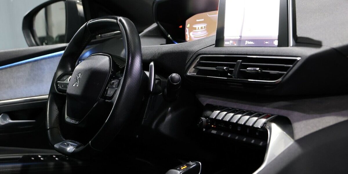 Peugeot 3008 2.0 BLUE-HDI 180 GT-LINE-SPORT / I-COCKPIT 138.000 km 17.991 &euro; Hamm 59077