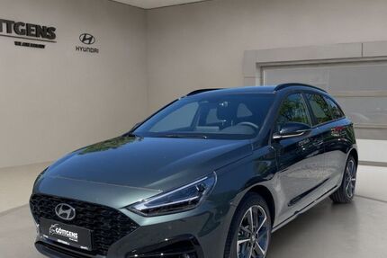 Hyundai i30 7.500 km 24.490 &euro; Soest 59494