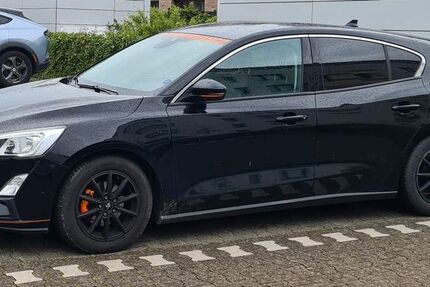 Ford Focus 118.000 km 13.500 &euro; Hamm 59077