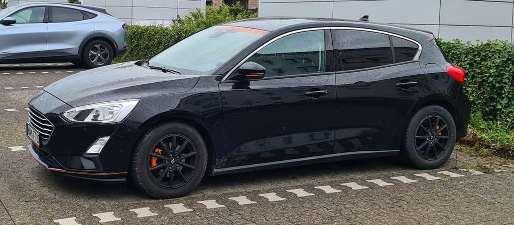 Ford Focus 118.000 km 13.500 &euro; Hamm 59077