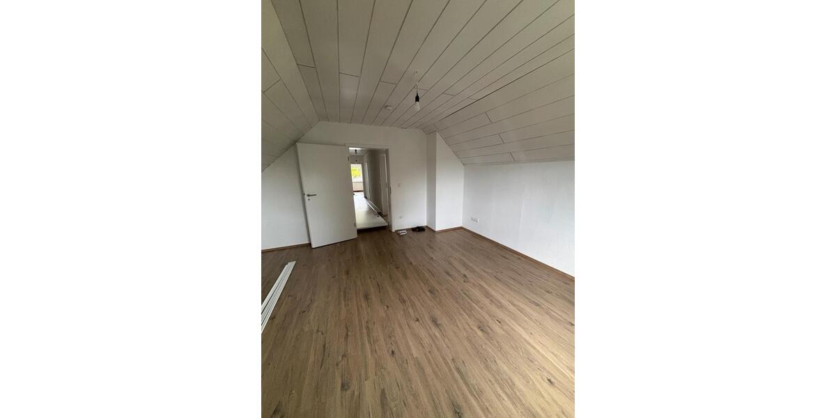 Dachgeschoßwohnung Unna Alte Heide - 2.5 Zimmer, 50 m&sup2;, 650&euro; | Angebot:26032948
